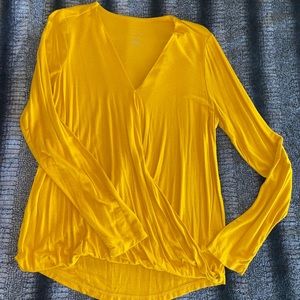 Mustard long sleeve top.